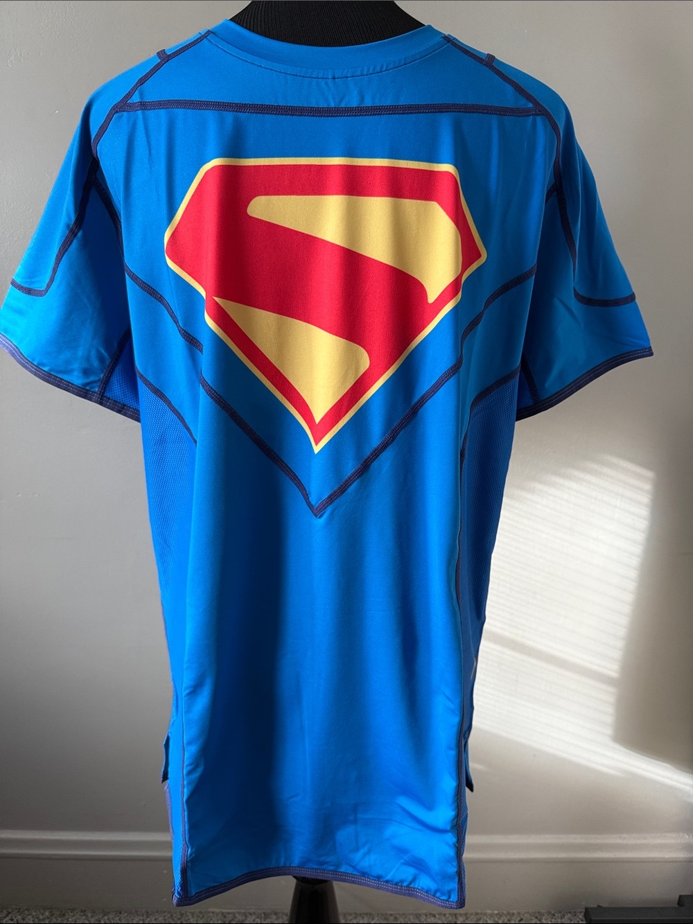 SuperX Limited Edition Superman Logo Short Sleeve Performance Athletic Tee L NWT